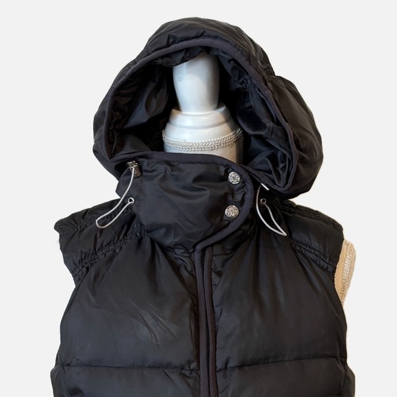 Eddie Bauer 650 Fill Power Goose Down
Puffer Vest Black Women’s Medium - Picture 6 of 14